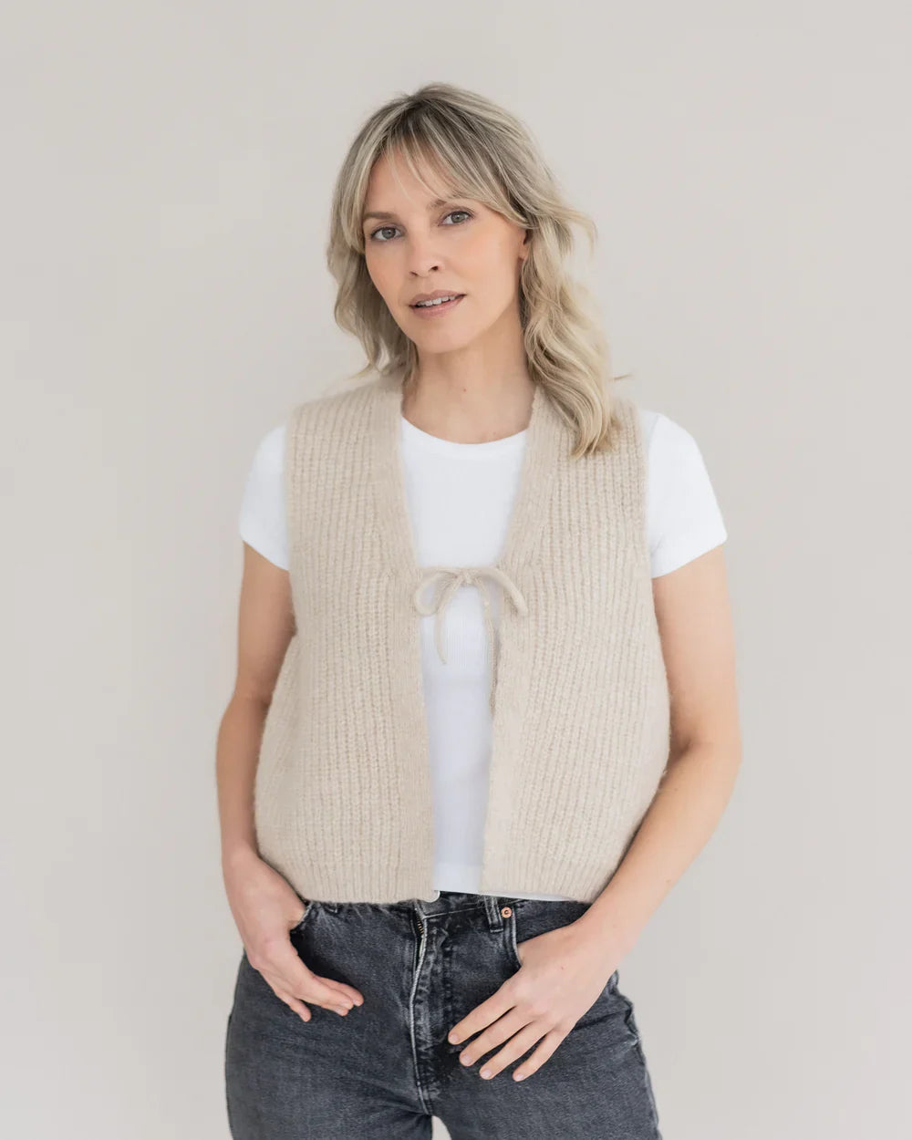 HALFEN alpaca dames gilet met strik - Beige